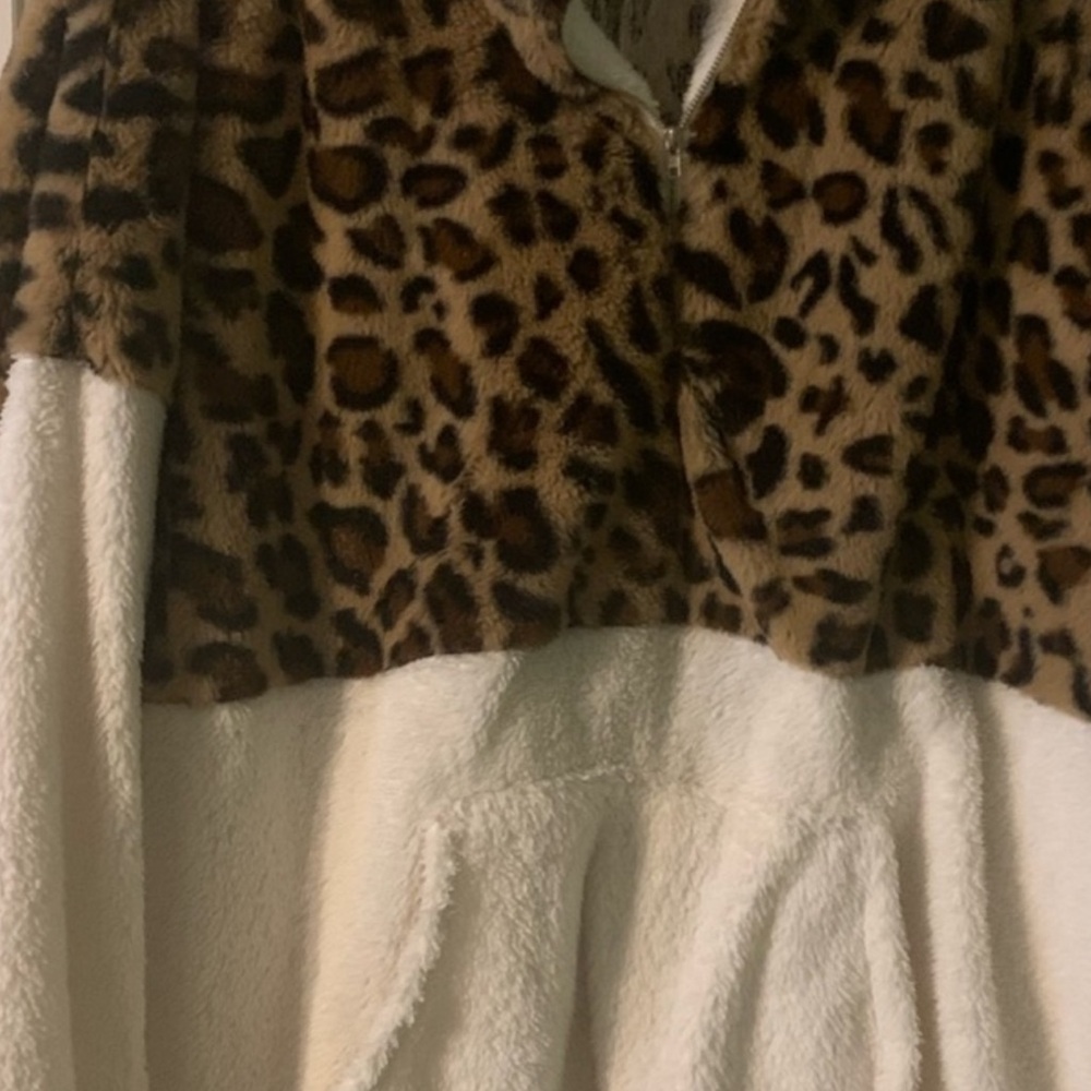 Leopard and cream 1/4 zip pullover